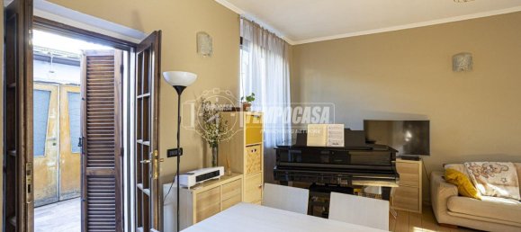Apartamento de 2 habitaciónes en Magenta, Italy No. 1765 28