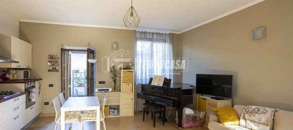 Apartamento de 2 habitaciónes en Magenta, Italy No. 1765 22