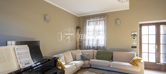 Apartamento de 2 habitaciónes en Magenta, Italy No. 1765 11
