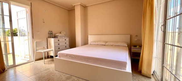 Villa de 5 dormitorios en La Zenia, Spain No. 176599 4