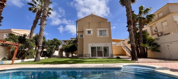 Villa de 5 dormitorios en La Zenia, Spain No. 176599 27