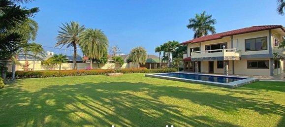 4 bedrooms Villa in Hua Hin, Thailand No. 13181 3