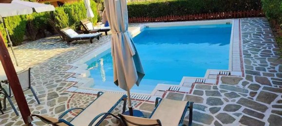 Коммерческая недвижимость с 4 спальнями в Каливия-Торику, Греция № 1968 3