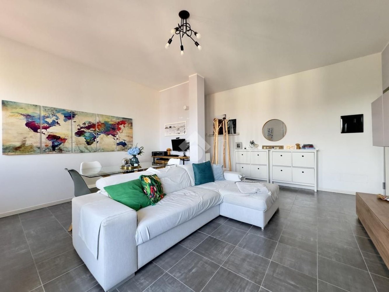 3 bedrooms Apartment in Crema, Italy No. 385947