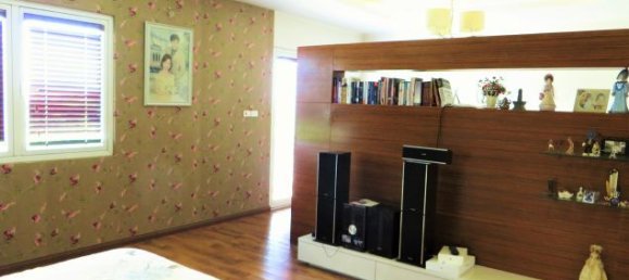 5 bedrooms Villa in Long Bien, Vietnam No. 3971 8