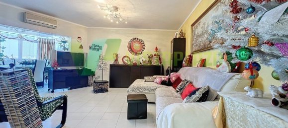 Casa de 3 dormitorios en Portimao, Portugal No. 62907 8