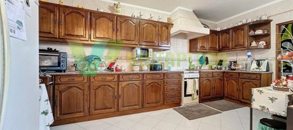 Casa de 3 dormitorios en Portimao, Portugal No. 62907 11