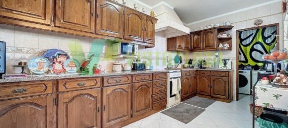 Casa de 3 dormitorios en Portimao, Portugal No. 62907 10