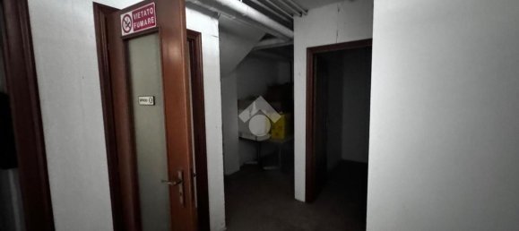150m² Commercial property in Brandizzo, Italy No. 105123 28
