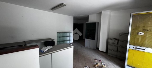 150m² Commercial property in Brandizzo, Italy No. 105123 16