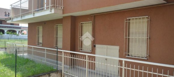 150m² Commercial property in Brandizzo, Italy No. 105123 7
