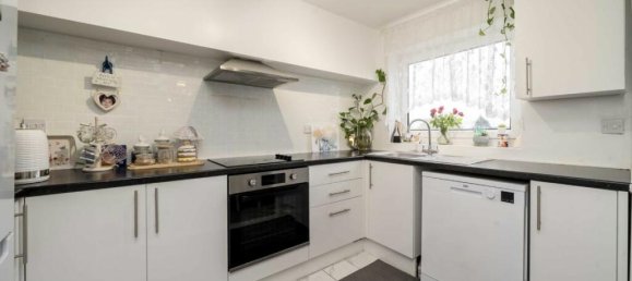 2 bedrooms Apartment in Ealing, United Kingdom No. 5783 3