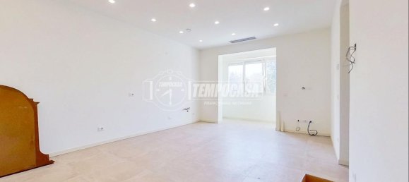 3 rooms House in Cattolica, Italy No. 14789 7