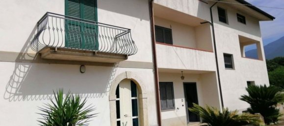 9 rooms House in Faicchio, Italy No. 88344 9