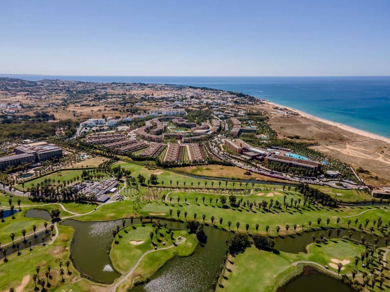 4 chambres Maison à Guia, Portugal No. 156839