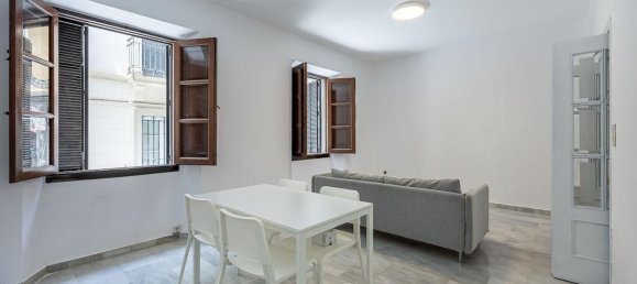 3 bedrooms Apartment in Granada, Spain No. 148511 2