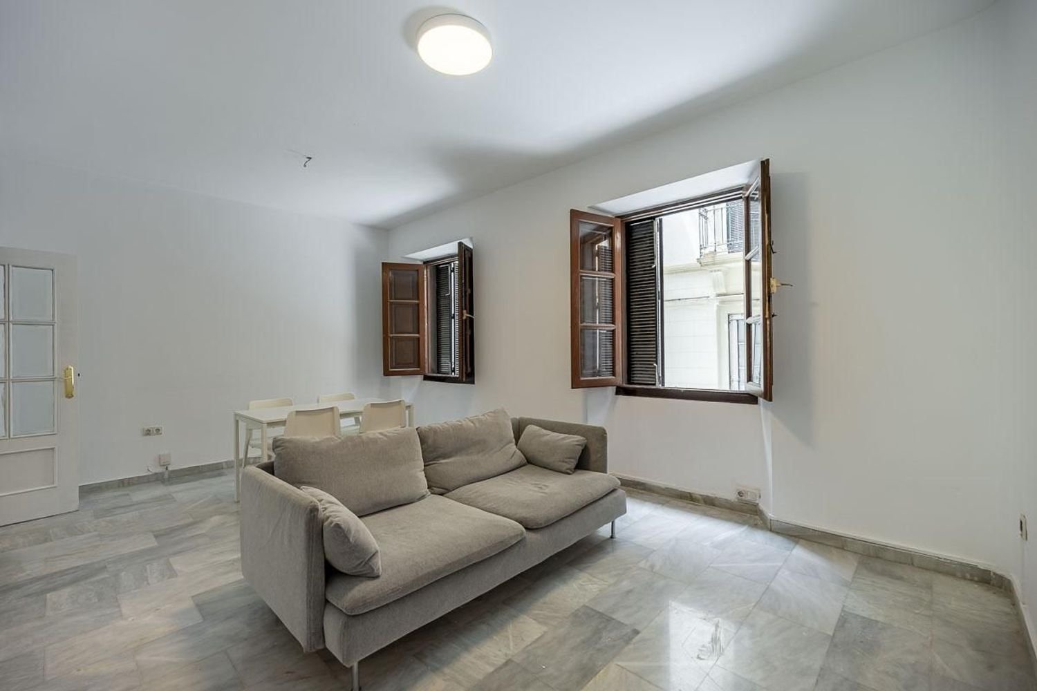 3 bedrooms Apartment in Granada, Spain No. 148511