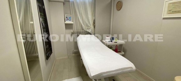 110m² Commercial property in Brescia, Italy No. 153153 14