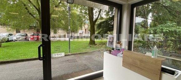 110m² Commercial property in Brescia, Italy No. 153153 2