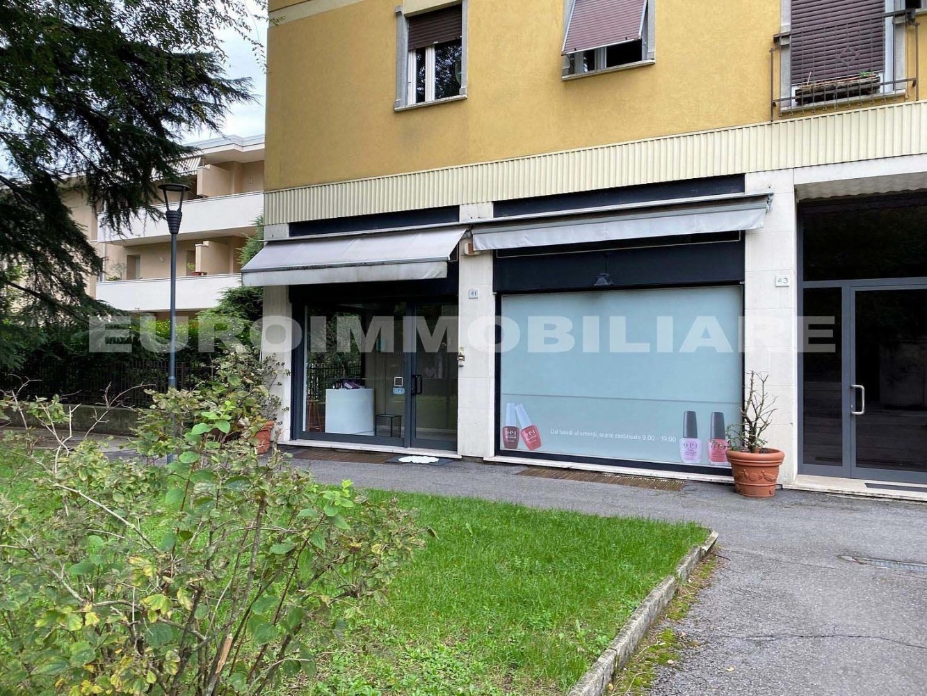 110m² Commercial property in Brescia, Italy No. 153153
