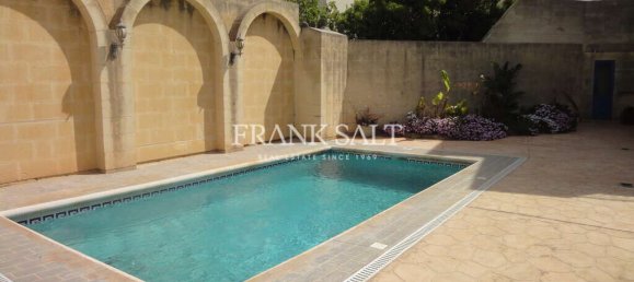 4 bedrooms House in Xewkija, Malta No. 5543 3
