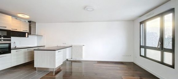 1 bedroom Apartment in Aubervilliers, France No. 354715 3