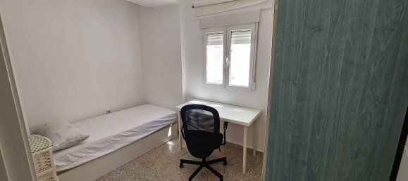 3 bedrooms Apartment in Granada, Spain No. 171743 9