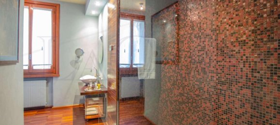 8-salle Villa à Brescia, Italy No. 117102 18