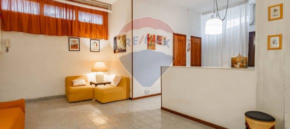 1 room Commercial property in Bari, Italy No. 55725 12