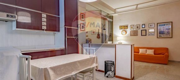 1 room Commercial property in Bari, Italy No. 55725 8