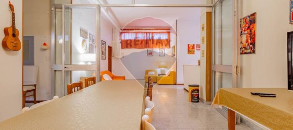 1 room Commercial property in Bari, Italy No. 55725 16