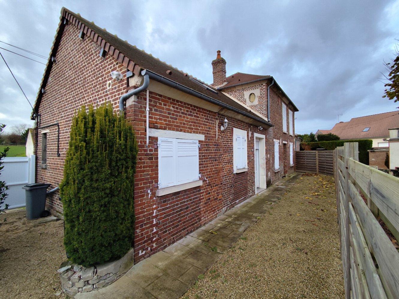 Casa de 3 dormitorios en Villers-sur-Coudun, France No. 49299