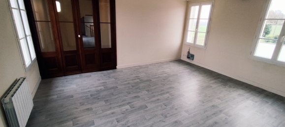 Casa de 3 dormitorios en Villers-sur-Coudun, France No. 49299 6