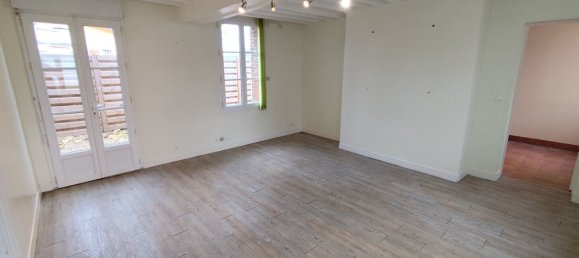 Casa de 3 dormitorios en Villers-sur-Coudun, France No. 49299 9