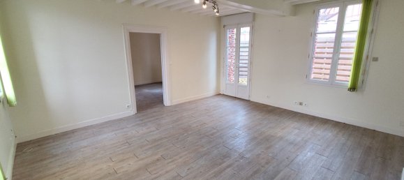 Casa de 3 dormitorios en Villers-sur-Coudun, France No. 49299 3