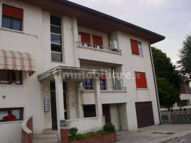 3 rooms Apartment in Campagna Lupia, Italy No. 368132