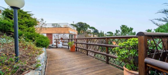 5 rooms Apartment in Arenzano, Italy No. 59888 13