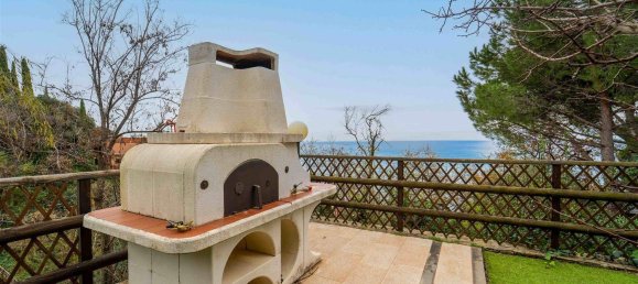 5 rooms Apartment in Arenzano, Italy No. 59888 35