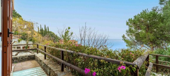 5 rooms Apartment in Arenzano, Italy No. 59888 30