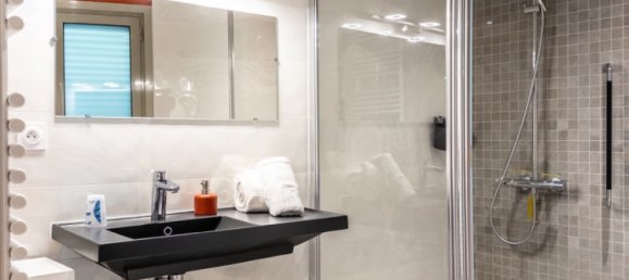 11 bedrooms House in Tours, France No. 49164 24