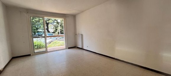 2 bedrooms Apartment in Hyeres, France No. 310023 4