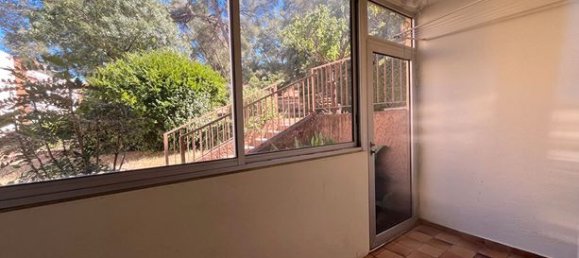 2 bedrooms Apartment in Hyeres, France No. 310023 2