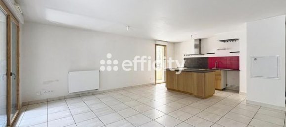 Квартира с 2 спальнями в Тур, Франция № 314070 3