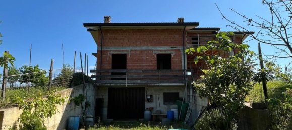 7 rooms House in Torrazza Coste, Italy No. 68433 36
