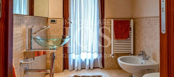 7-Zimmer Villa in Sarnico, Italy, Nr. 104045 29