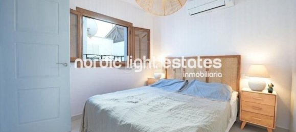 2 bedrooms Townhouse in Caleta de Velez, Spain No. 104760 7