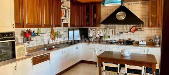 3 bedrooms Apartment in Cosenza, Italy No. 133446 7