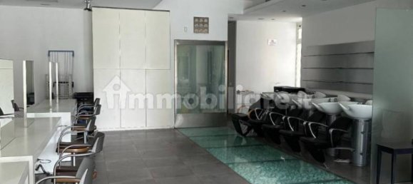 1غرفة عقار تجاري في Macerata, Italy رقم 257390 3