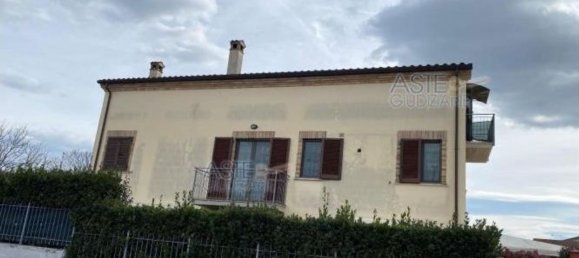 7غرفة شقة في Osimo, Italy رقم 94304 6