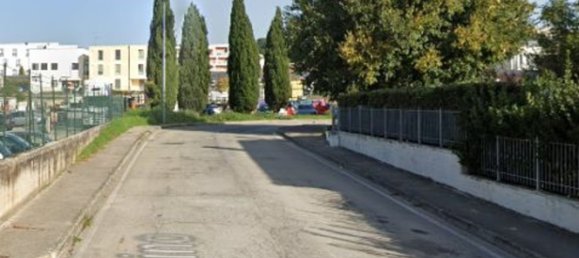 7غرفة شقة في Osimo, Italy رقم 94304 2